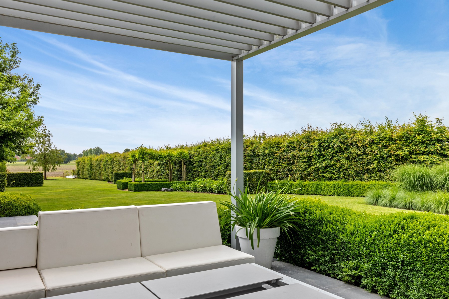 Ruime hedendaagse villa met alle moderne comfort en een adembenemend agrarisch uitzicht!  foto 12