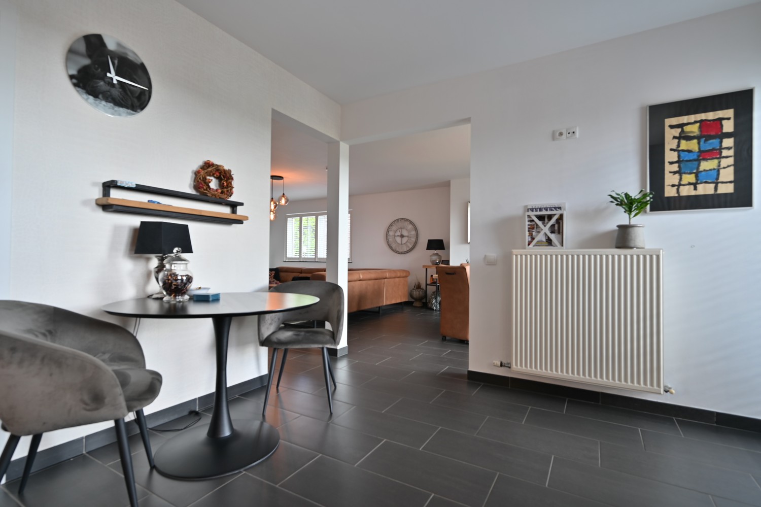 Modern, gelijkvloers hoekappartement van 125 m² met riant zonneterras en garagebox, rustig gelegen in Residentie La Scala te Lanaken-Gellik foto 11