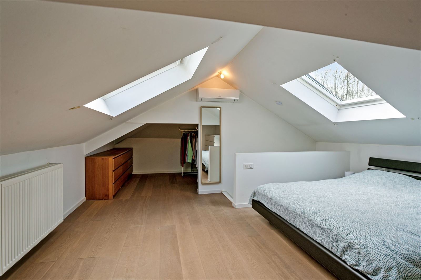 Instapklare bungalow TE KOOP in Vlezenbeek met 3 slaapkamers, tuin en dubbele garage foto 17