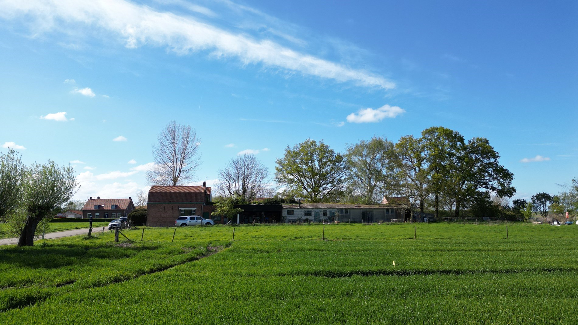 Te renoveren huis met een oninneembaar uitzicht van meer dan 2.2 ha over de velden en natuur! foto 8