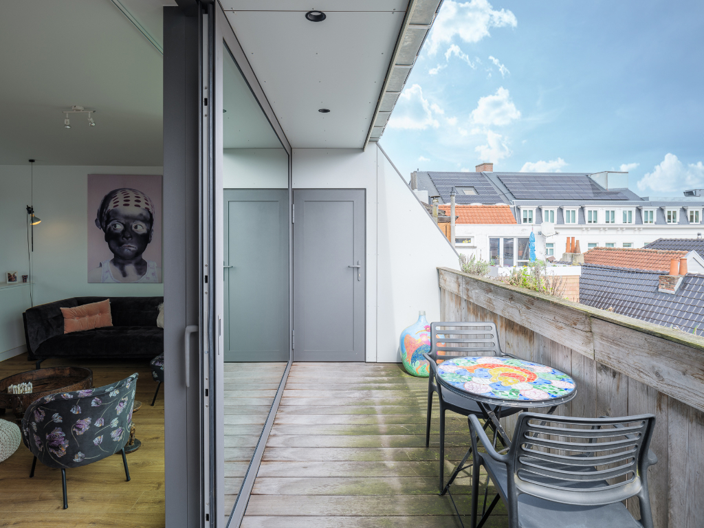 Centrum Gent. Lichtrijke duplex (bj 2020) met 2 slaapkamers en groot terras met aantrekkelijk zicht. foto 5