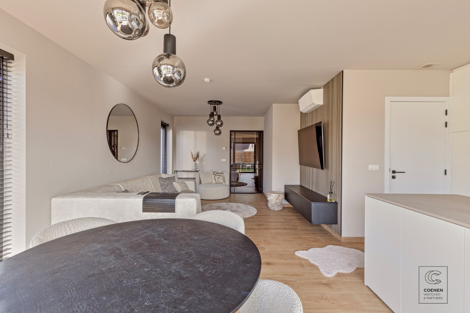 Instapklare half open nieuwbouwwoning met 3 slaapkamers en een bew opp van 170 m² te Zandhoven. foto 5