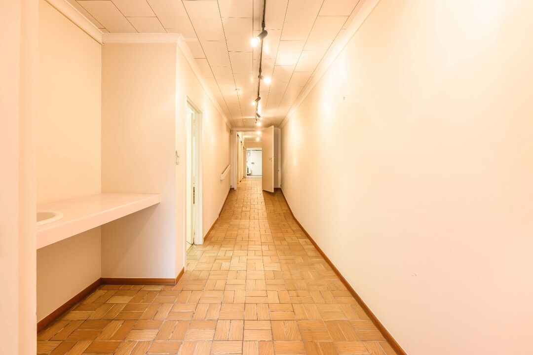 RUIME WOONST OF HANDELSHUIS  | 408 m² BRUIKBAAR VLOEROPPERVLAK !!! foto 15