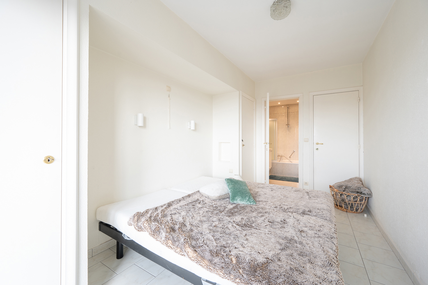 Duinbergen, 3 slaapkamer appartement met frontaal zeezicht foto 8