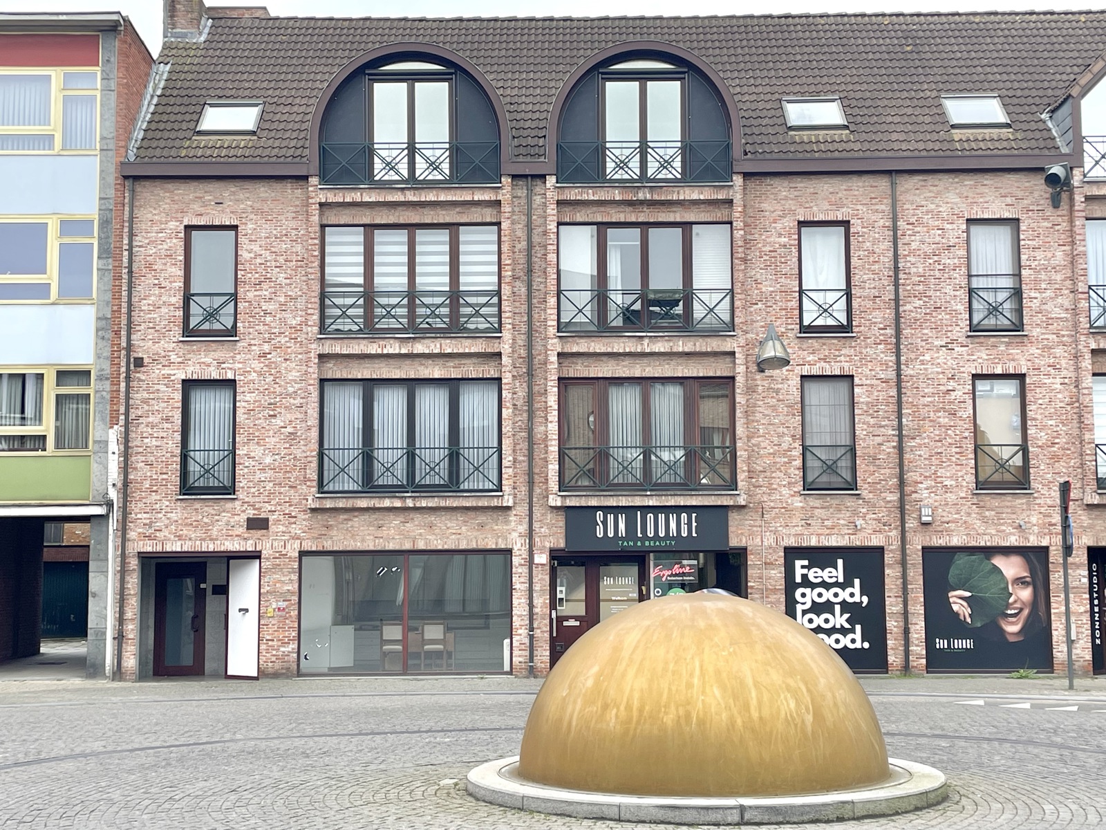 Gelijkvloers appartement met parking in hartje Turnhout foto 1