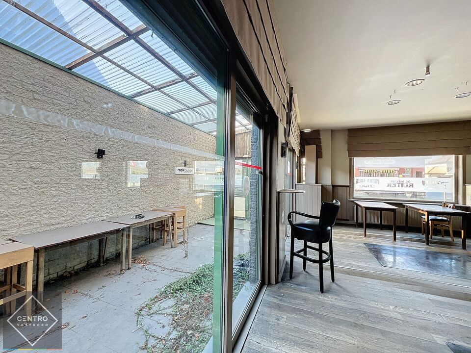 Véélzijdig vastgoed: voormalig café met woonst, ook geschikt voor handel, kantoorfunctie of diensten ! foto 9