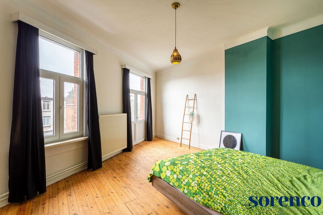 Karaktervolle en uitstekend onderhouden herenwoning met 4 slaapkamers, een stadstuin te Antwerpen  foto 17