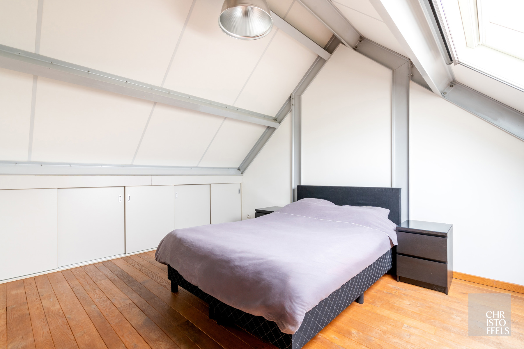 3-slaapkamer loft van 189m2 met carport in het centrum van Hechtel! foto 12