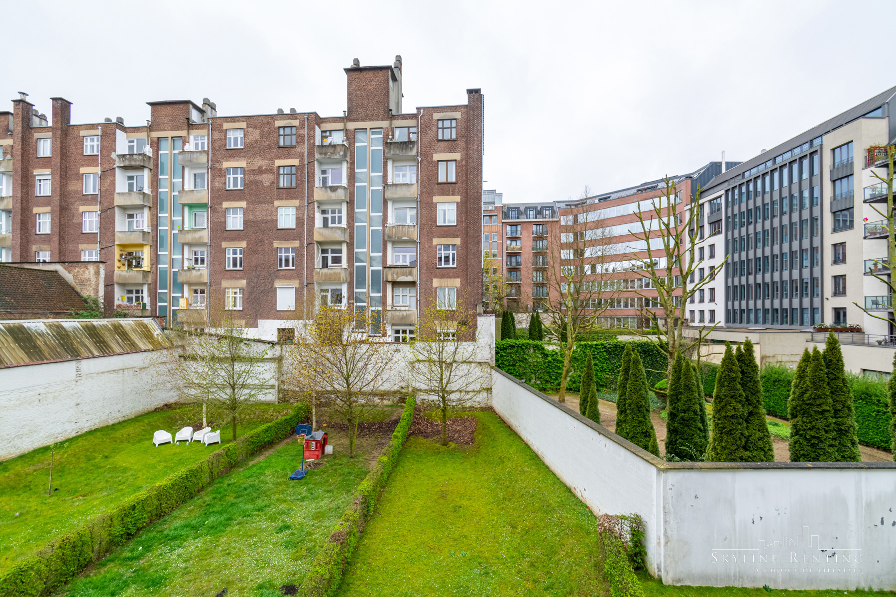 Mooi gemeubeld App. 2Kamers + groot terras! (Europese wijk)  foto 1