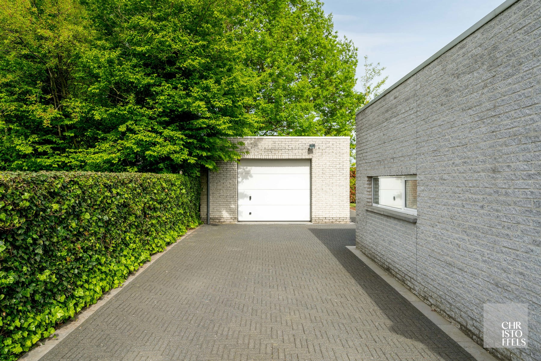Moderne villa, rustig gelegen op perceel van 1300m² in Lanaken! foto 15