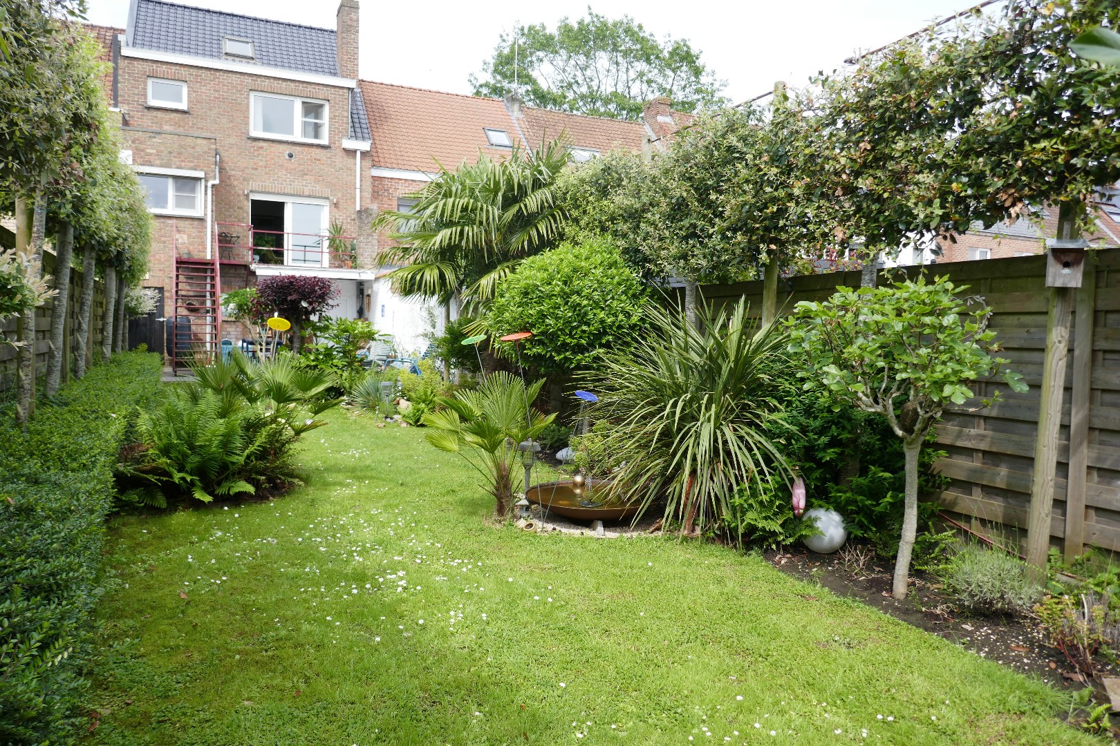 Centraal en rustig gelegen, luchtige woning met grote garage en zongerichte tuin nabij AZ-St Jan te Brugge. foto 27