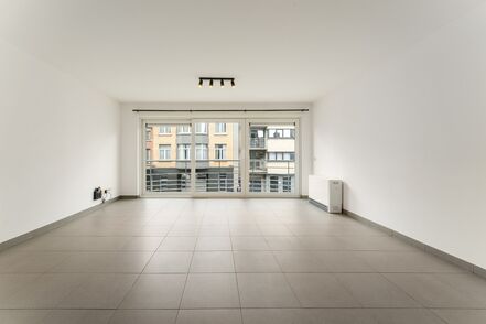 Appartement te huur Torhoutsesteenweg 220 -/0101 - 8400 Oostende