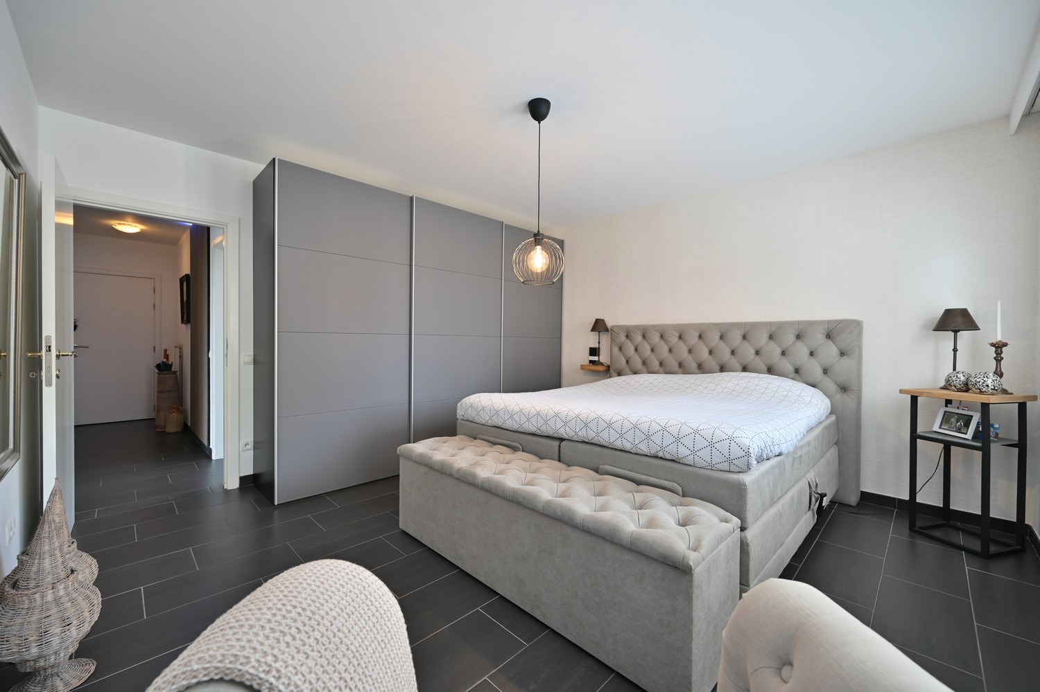 Modern, gelijkvloers hoekappartement van 125 m² met riant zonneterras en garagebox, rustig gelegen in Residentie La Scala te Lanaken-Gellik foto 14