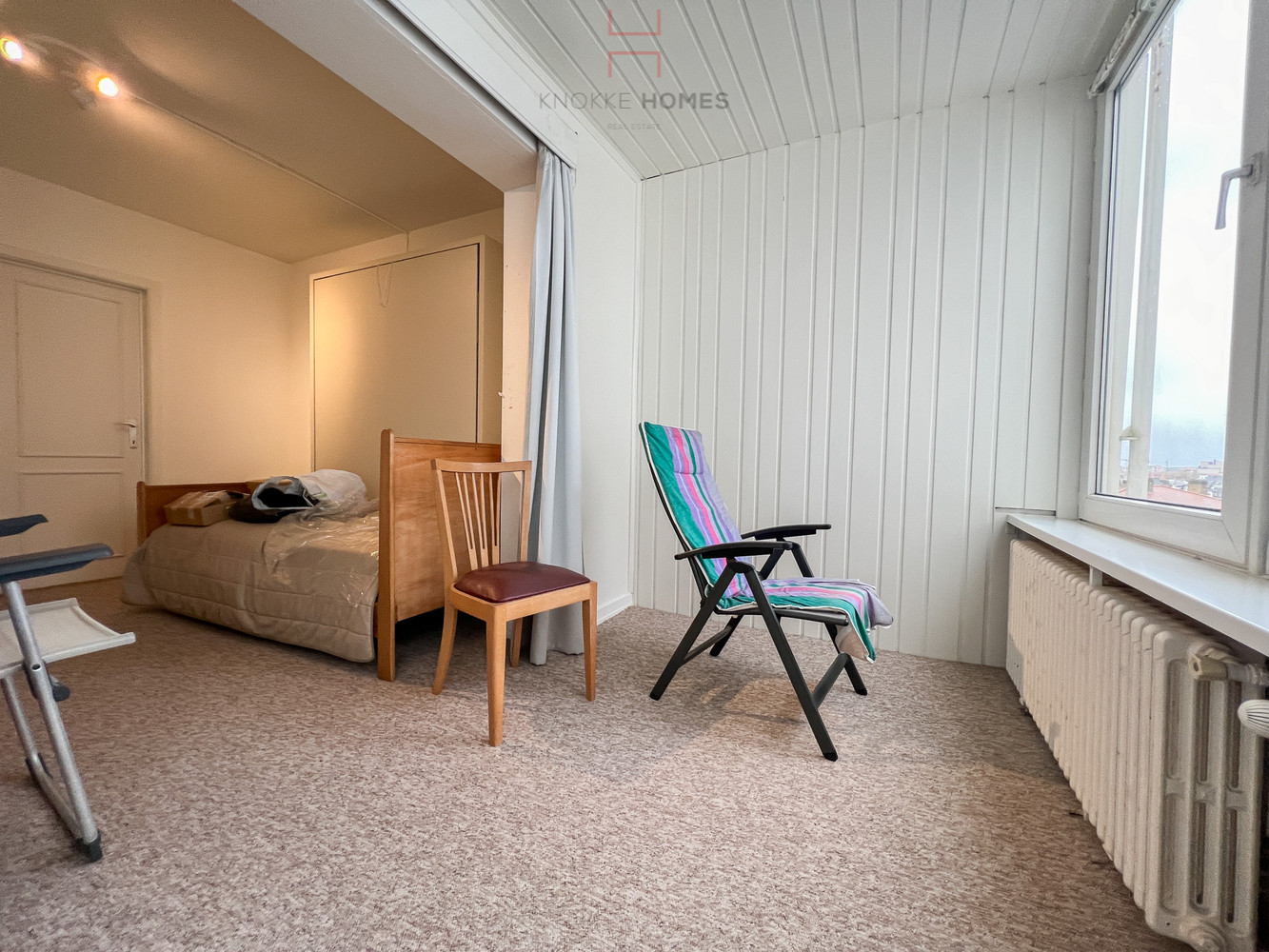 Ruim appartement op de zeedijk te Albertstrand-Duinbergen foto 18