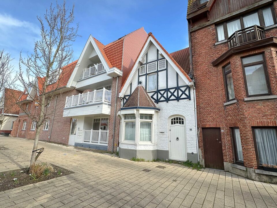 Gerenoveerde woning, gelegen vlakbij de Zeedijk-Duinbergen.. foto 1