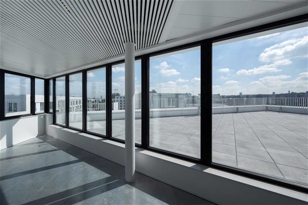 WHITE ANGLE: modulaire kantoren te huur vanaf 250m² foto 10