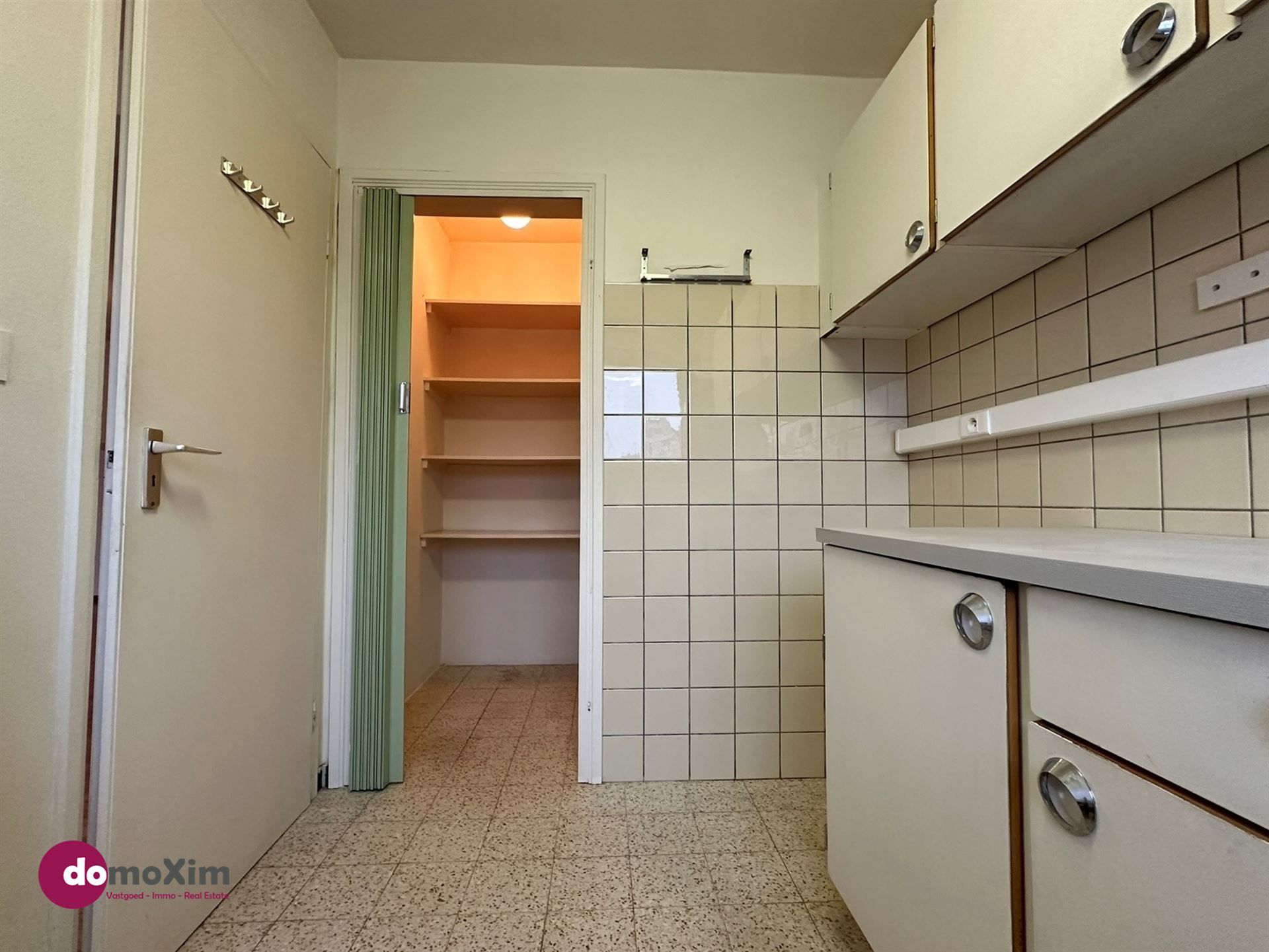 Te renoveren 2-slaapkamer appartement met zicht op de Dijle in hartje Mechelen foto 4