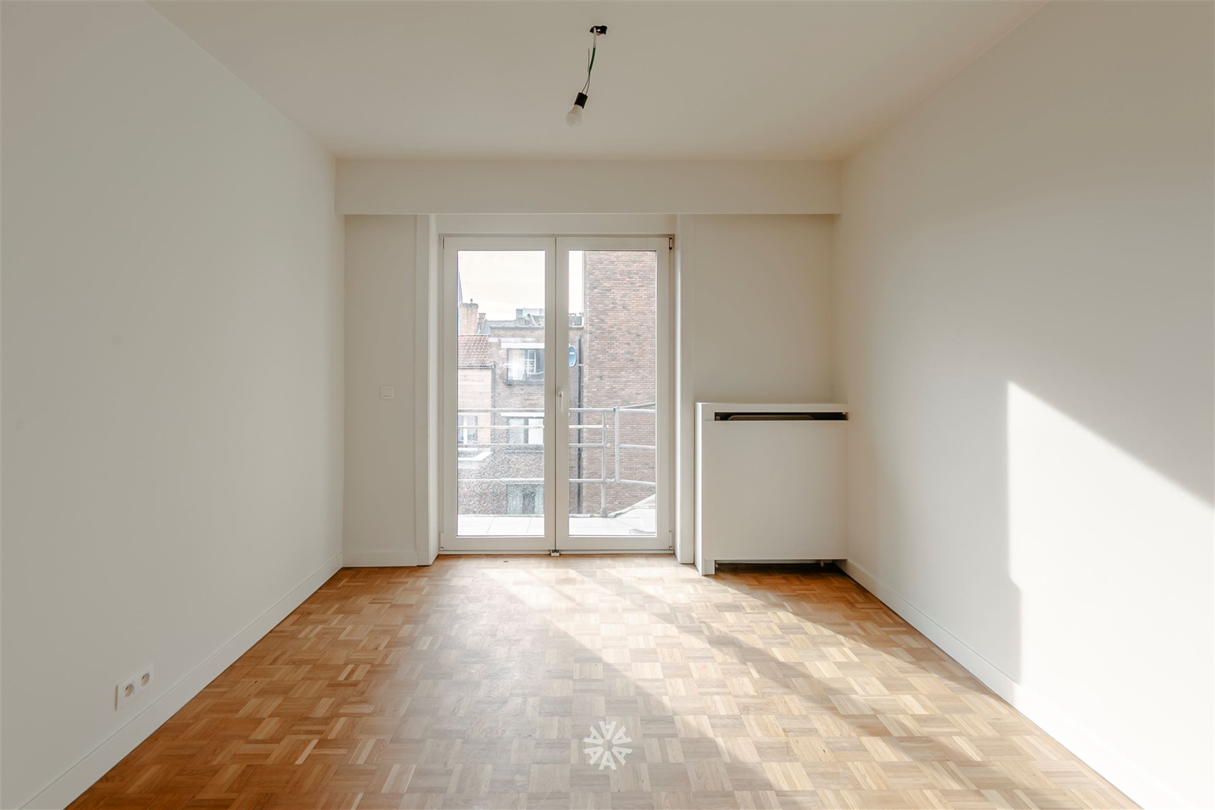 Hoogwaardig gerenoveerd appartement met 2 slaapkamers te koop aan het Gentse Zuidpark foto 10