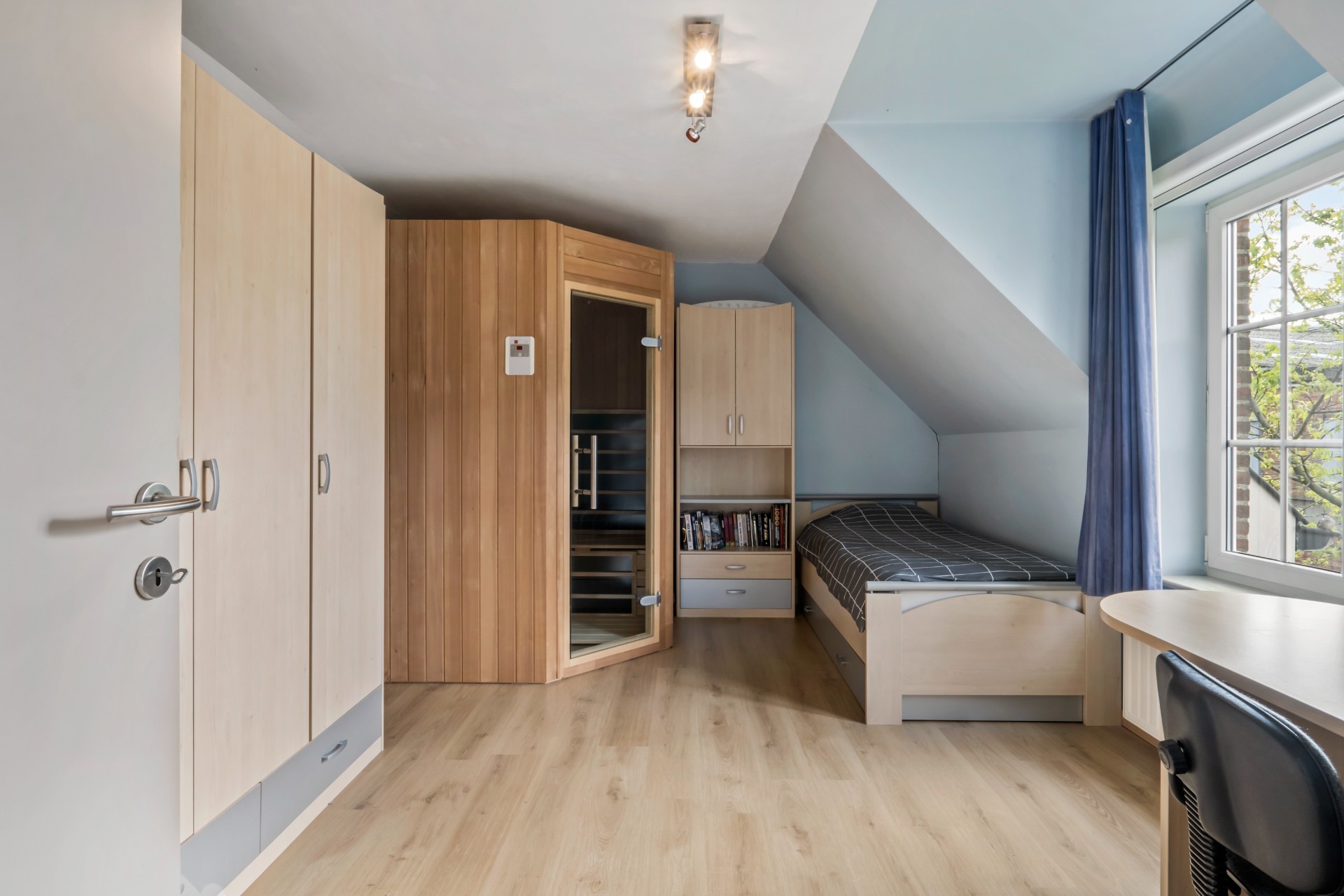 Klassevolle villa met 4 slaapkamers op 1585 m² foto 14