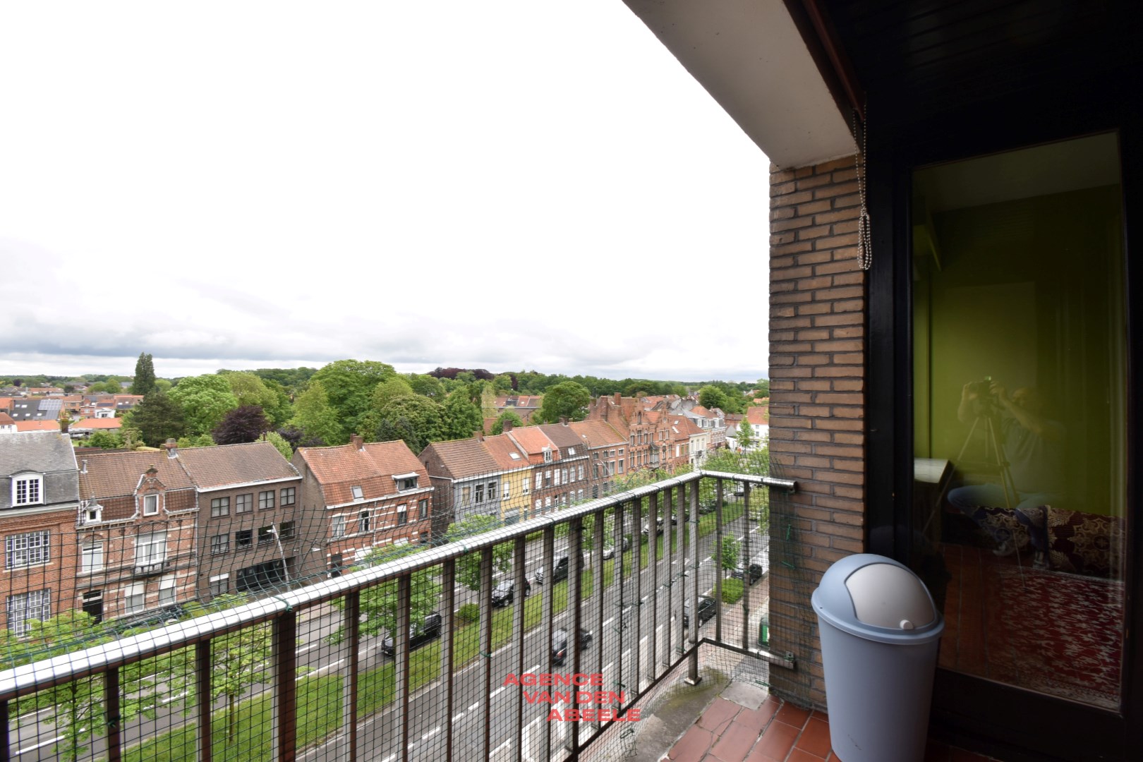 Prachtig 2 slaapkamer appartement met open zicht op de skyline van Brugge foto 2