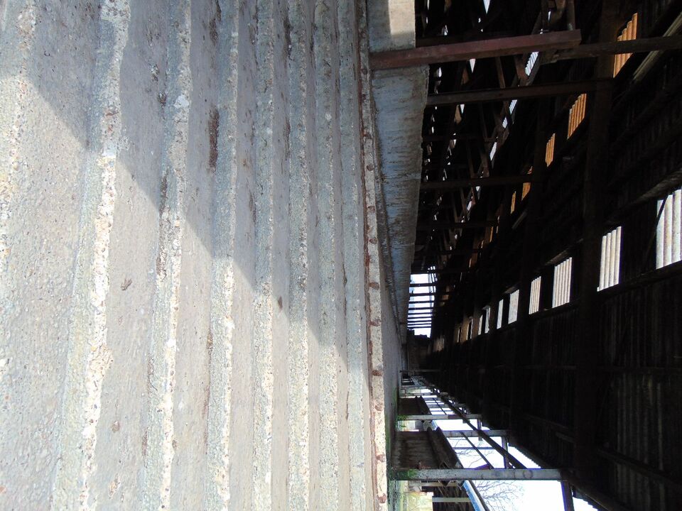 Landbouwbedrijf met stallen, mestputten en silo op ca 1.15ha foto 29
