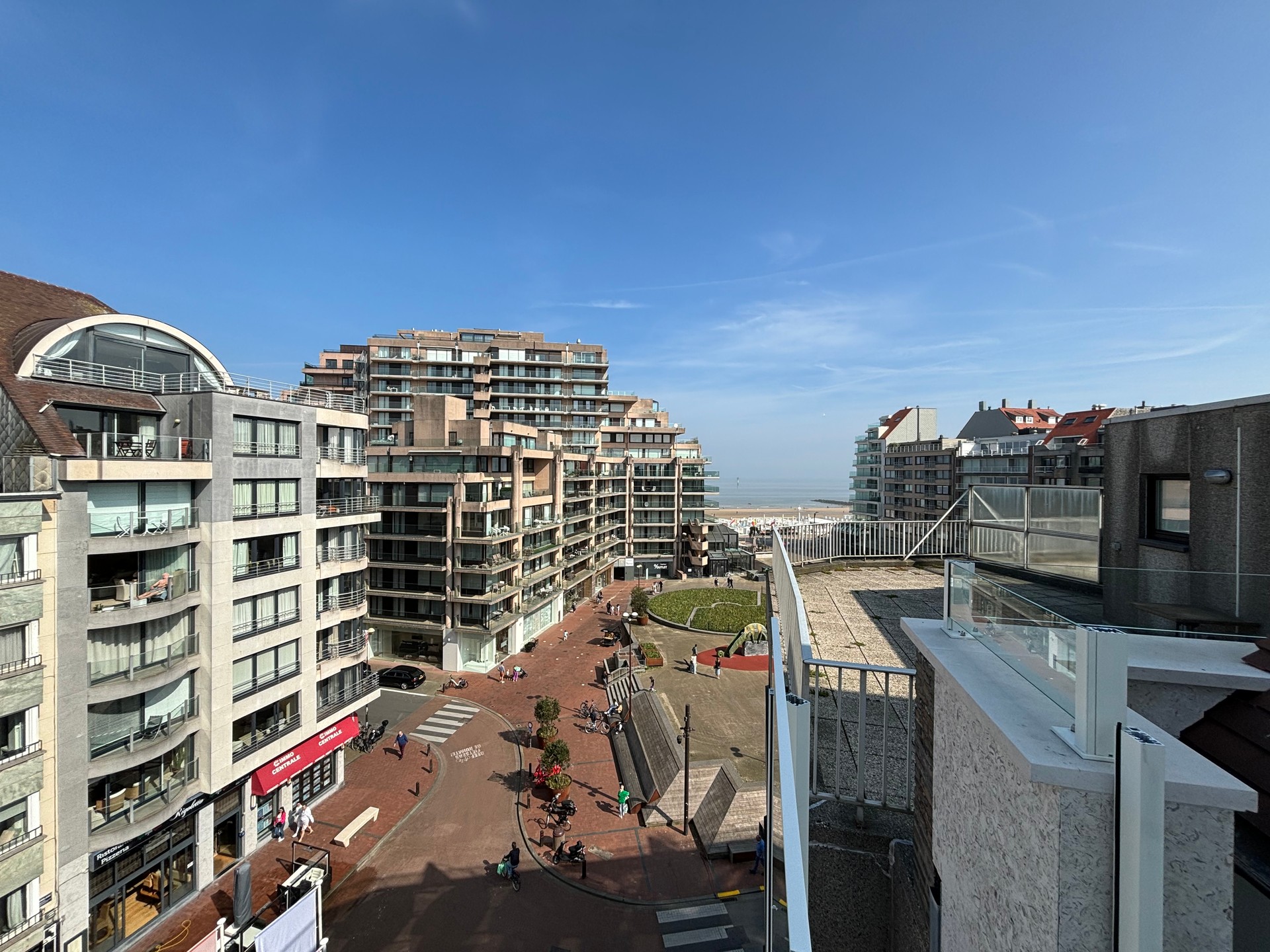 Stijlvol duplex-appartement op de 6de verdieping in (ver)nieuwbouw-project 'Carolus' foto 1