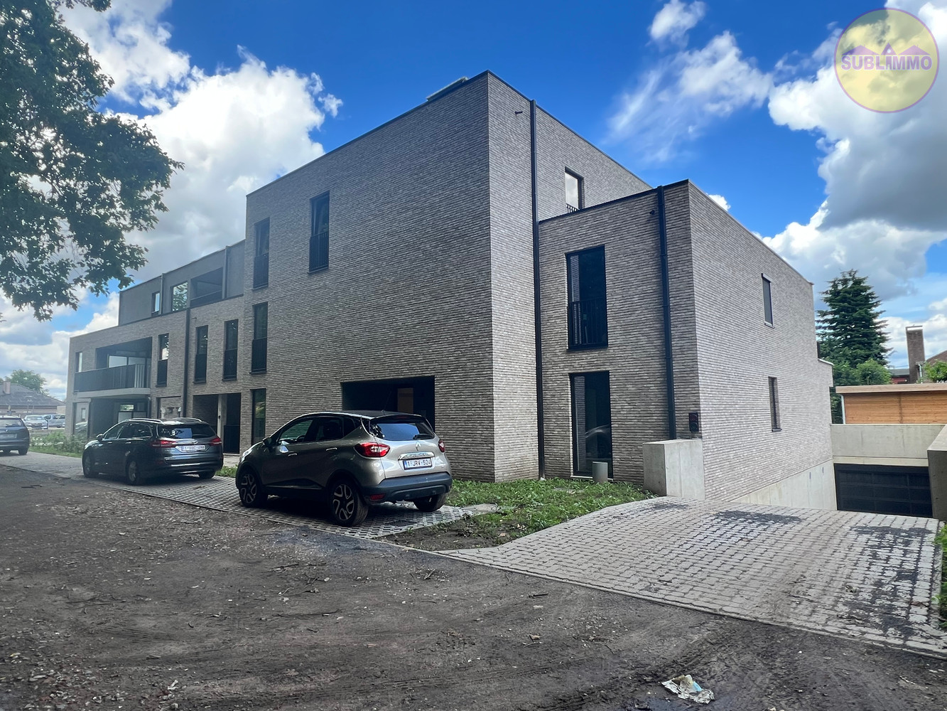 Nieuwbouwappartement op het gelijkvloers (107,40 m²) met 2 slaapkamers en terras met tuin. foto 1