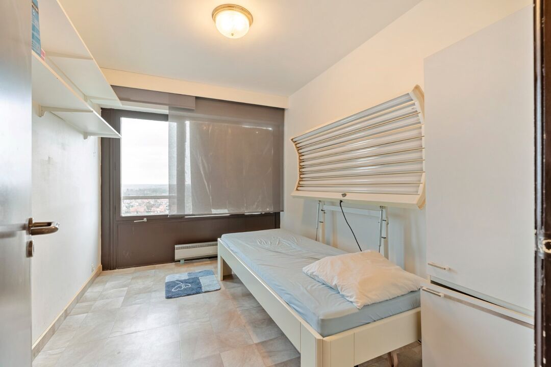 Uitzonderlijk ruim appartement met 4 slaapkamers in Genk. foto 25