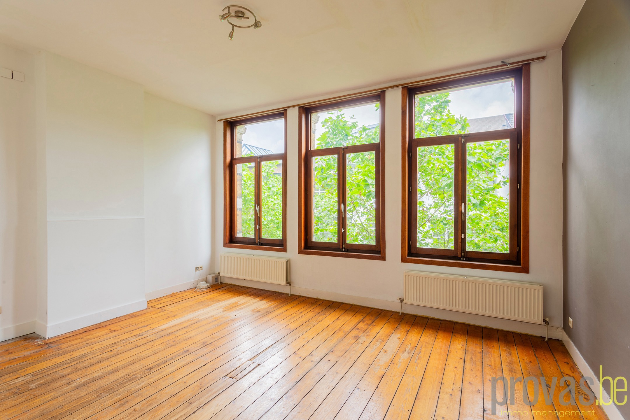 TE RENOVEREN HERENWONING CA 180 M² IN HARTJE ZUID foto 12