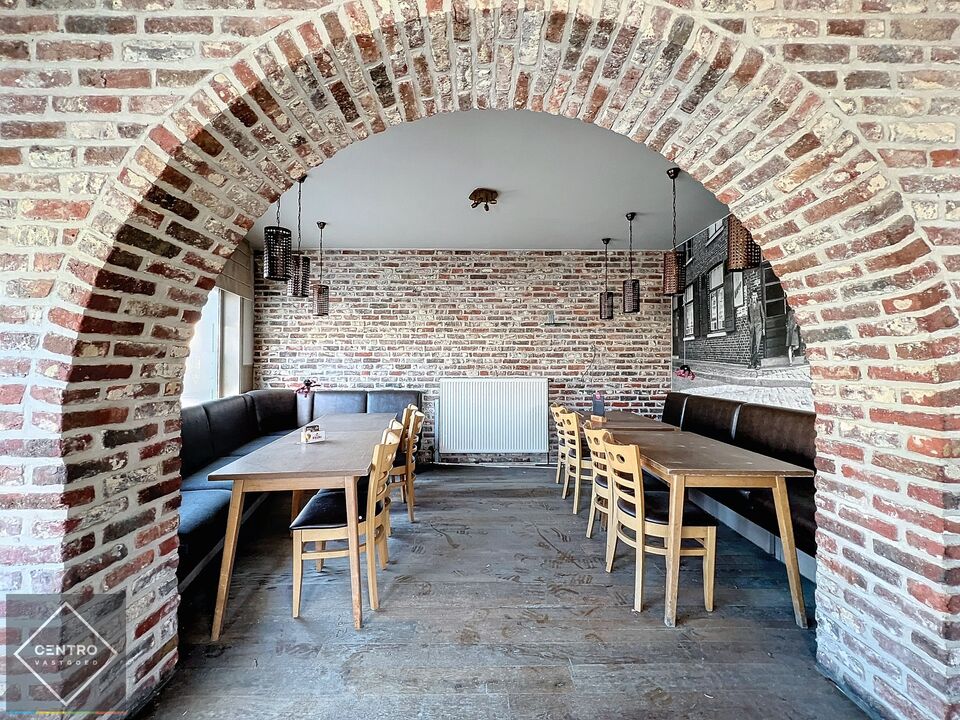 Véélzijdig vastgoed: voormalig café met woonst, ook geschikt voor handel, kantoorfunctie of diensten ! foto 8