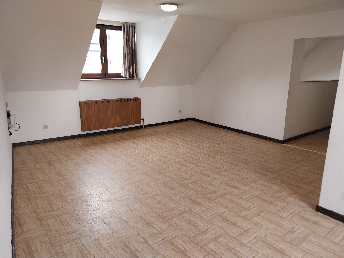 2 slaapkamer appartement te huur in het centrum van Zonhoven. foto 4