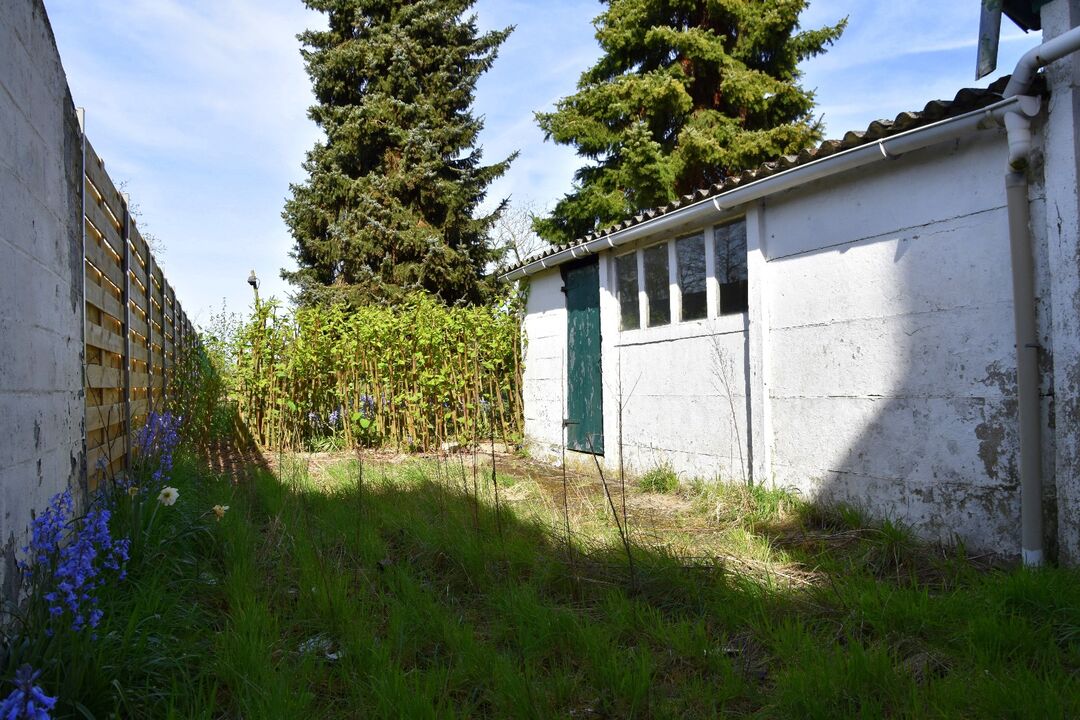 Kloeke eigendom met 6 slaapkamers en tuin met landelijk vergezicht te koop in Gullegem foto 13