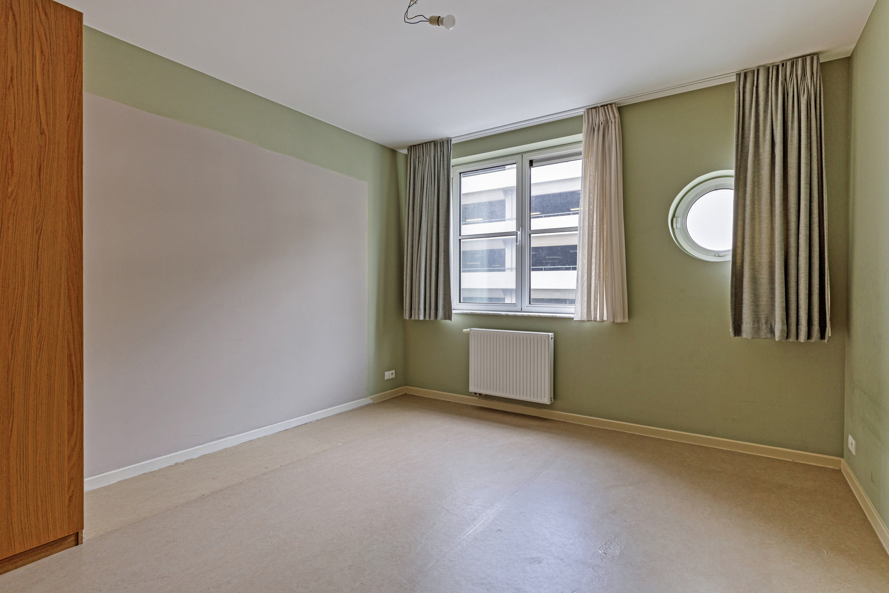 2 slaapkamer appartement met ruim terras in centrum Brussel foto 9