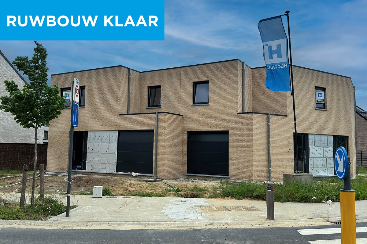 Hectaar bouwt 2 moderne nieuwbouwwoningen in Gullegem foto 1
