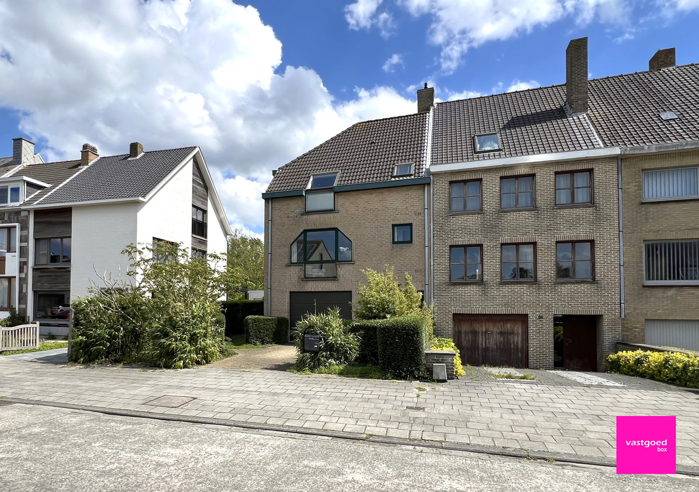 Gerenoveerde halfopen bel-étagewoning met tuin en grote garage, Oostende foto 28