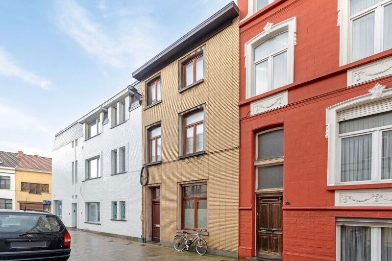 Potentieel op een toplocatie: uw nieuwe thuis in Gentbrugge! foto 1