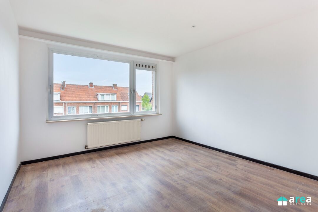 Prachtig  gerenoveerd appartement met 2 slpk foto 6