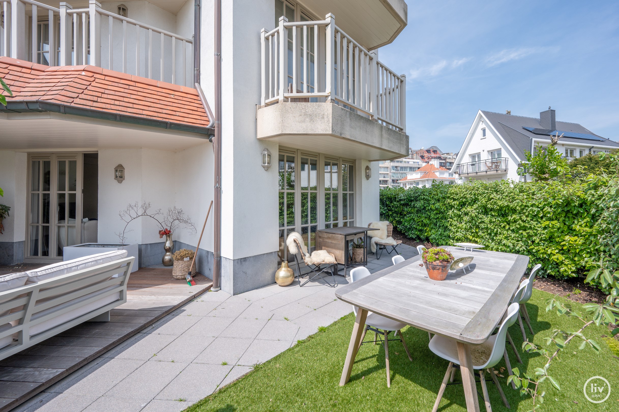 Gezellig HOEK tuin-appartement op een topligging in een standingvolle residentie in de Bayauxlaan te Knokke. foto 5