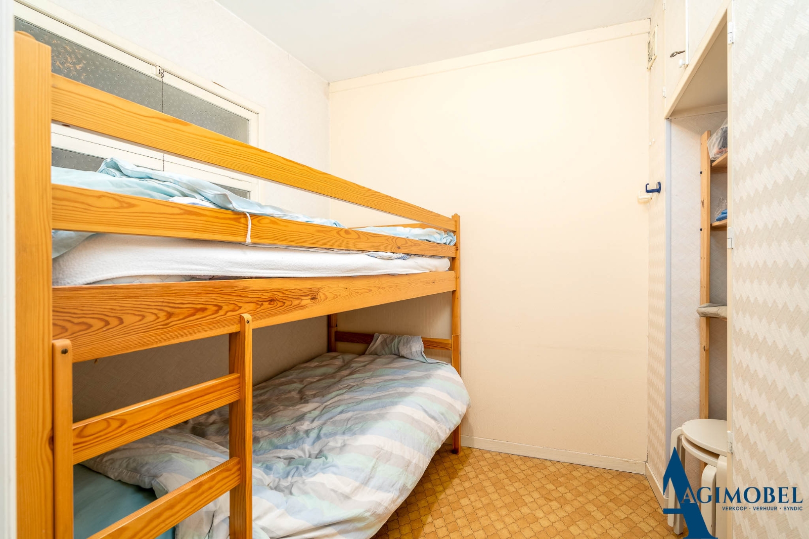 Appartement met 2 slaapkamers, gelegen tussen het Rubensplein en de Lippenslaan! foto 8