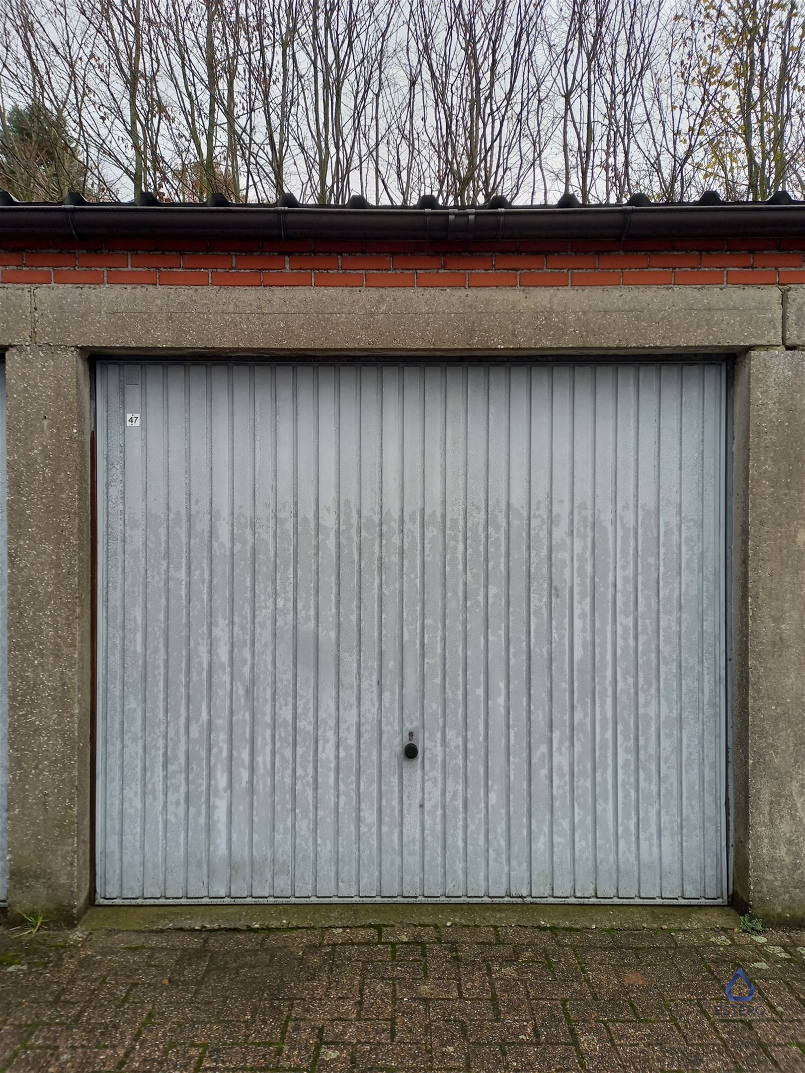Garagebox nabij centrum Sint-Niklaas foto 1