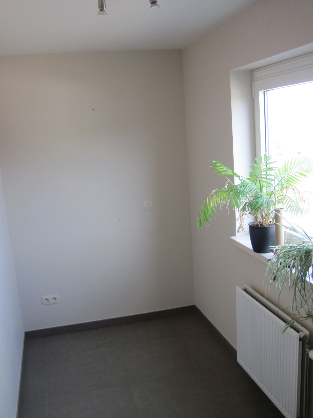Lichtrijk appartement met ruim terras. Geen vaste kosten !   foto 13