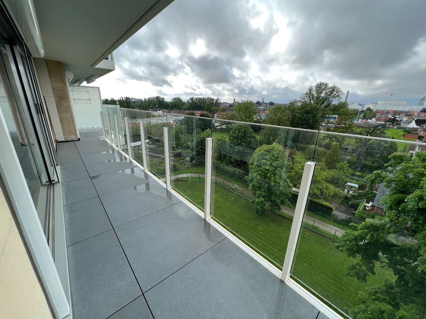 App. met prachtig uitzicht over de stad Tienen, 3 slpks en groot terras foto 13