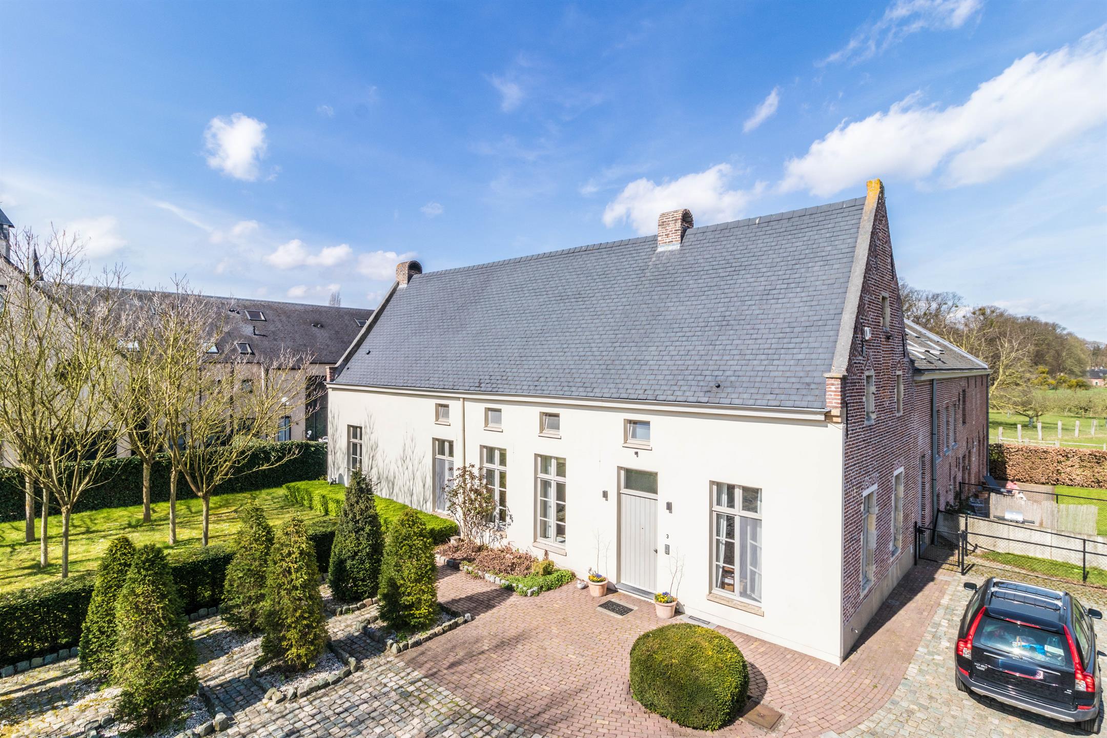 Prachtige, volledig gerenoveerde 3-gevel villa  foto 27