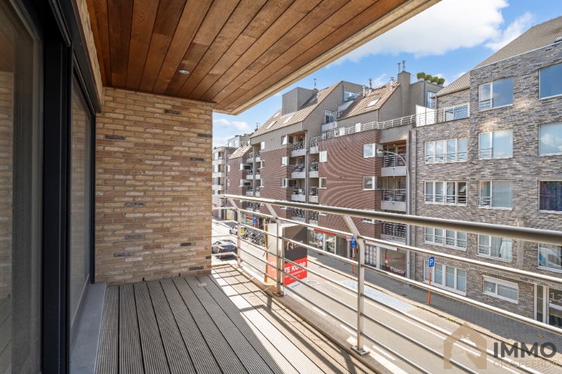 Te koop Roeselare : instapklaar appartement met 3 slpks, 2 terrassen foto 4