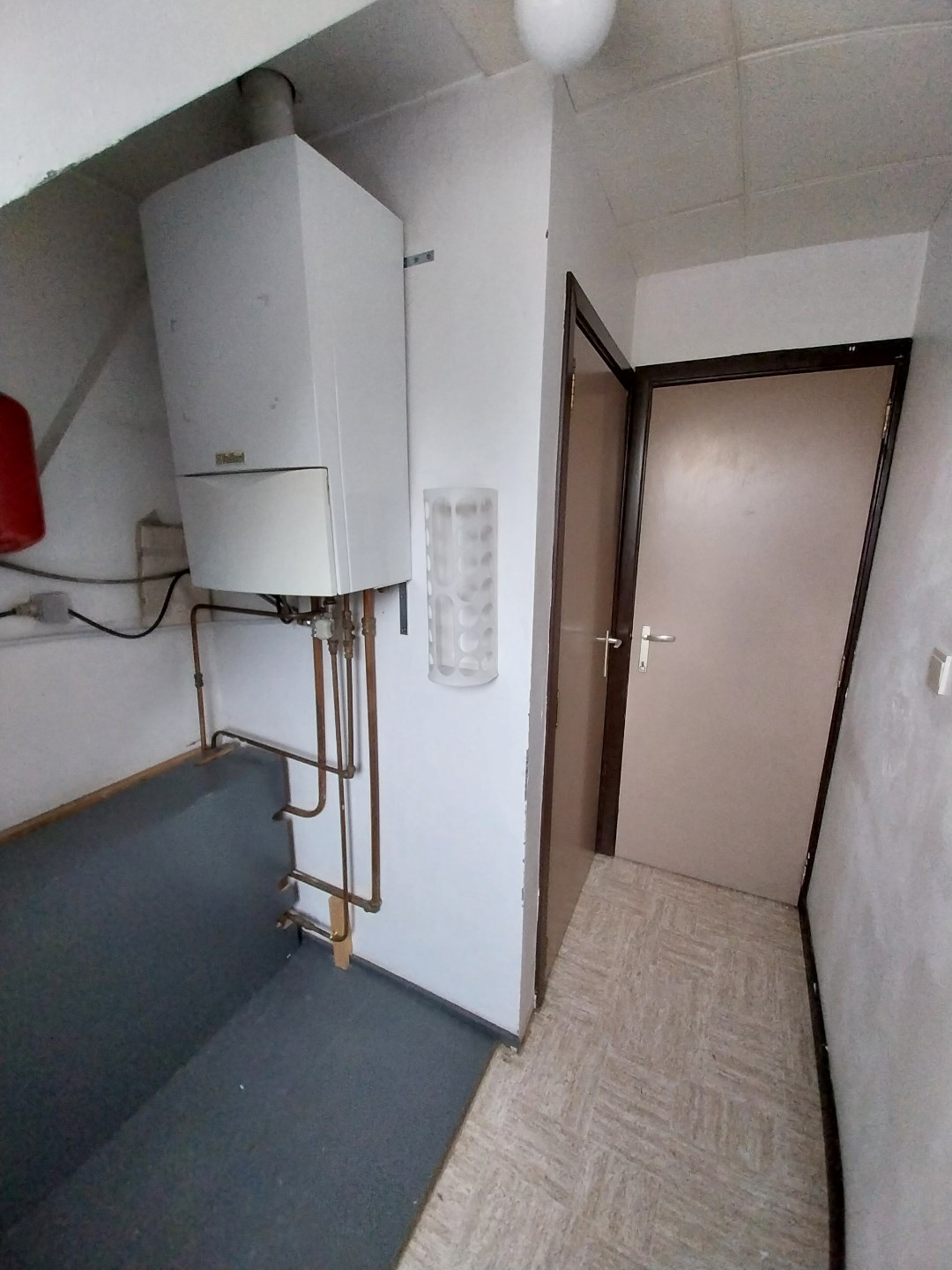 2 slaapkamer appartement te huur in het centrum van Zonhoven. foto 7
