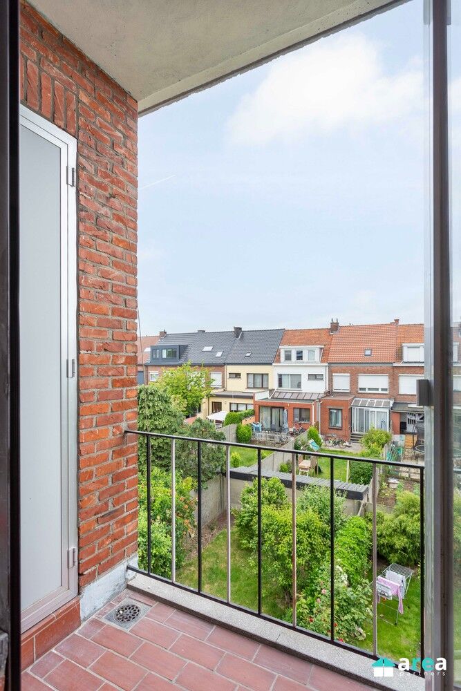 Prachtig  gerenoveerd appartement met 2 slpk foto 13