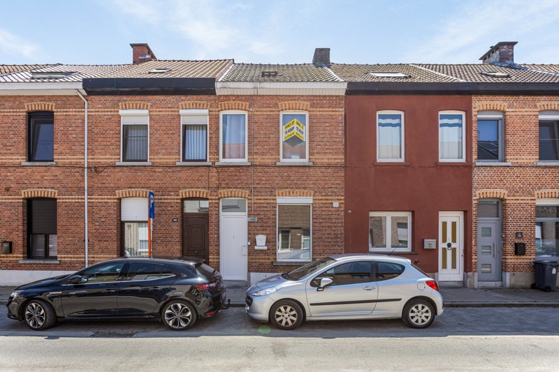 Instapklare woning met drie slaapkamers en tuin foto 1