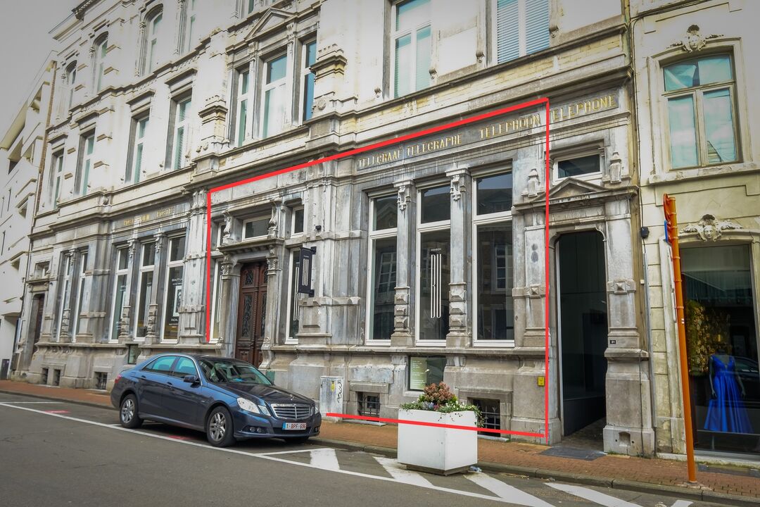 Gedeelde Handelsruimte in historisch gebouw in centrum Hasselt foto 1