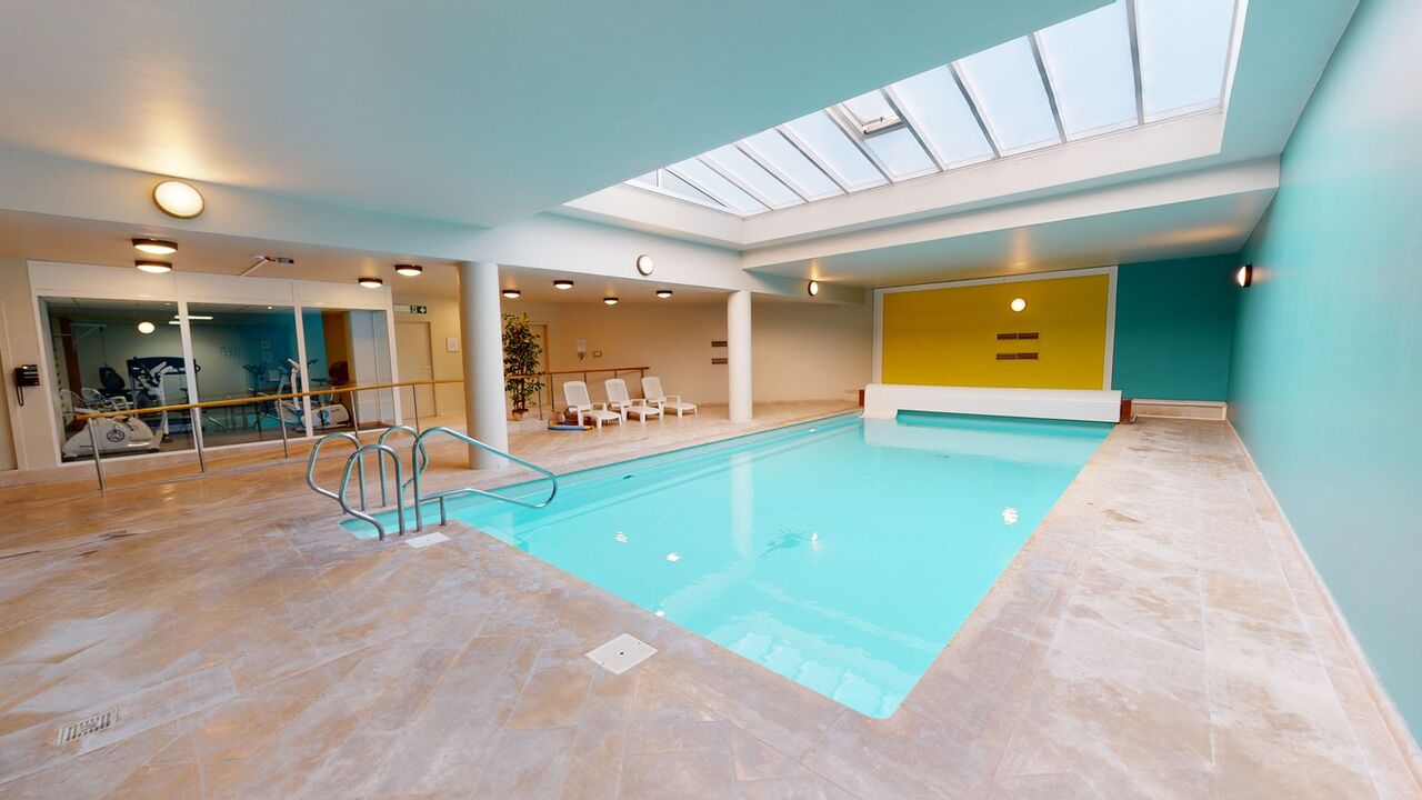 Fris (gemeubeld) appartement van 90m2 met hoteldiensten nabij Gent te koop! foto 16