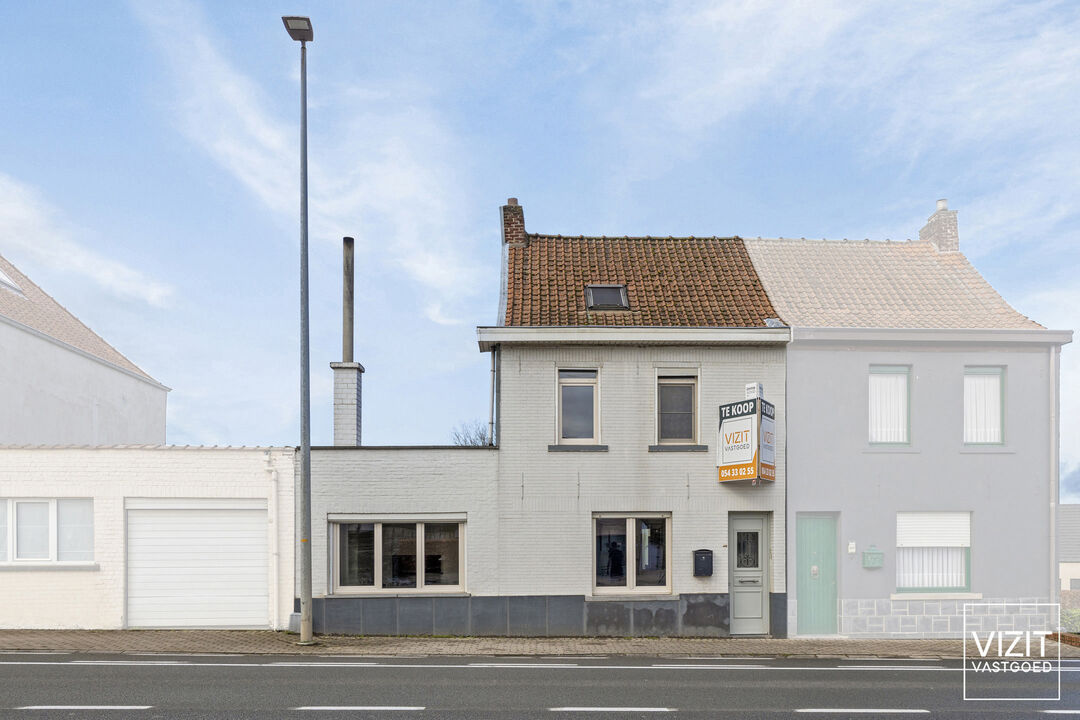 Gedeeltelijk gerenoveerd huis in Denderwindeke (Ninove)  foto 1